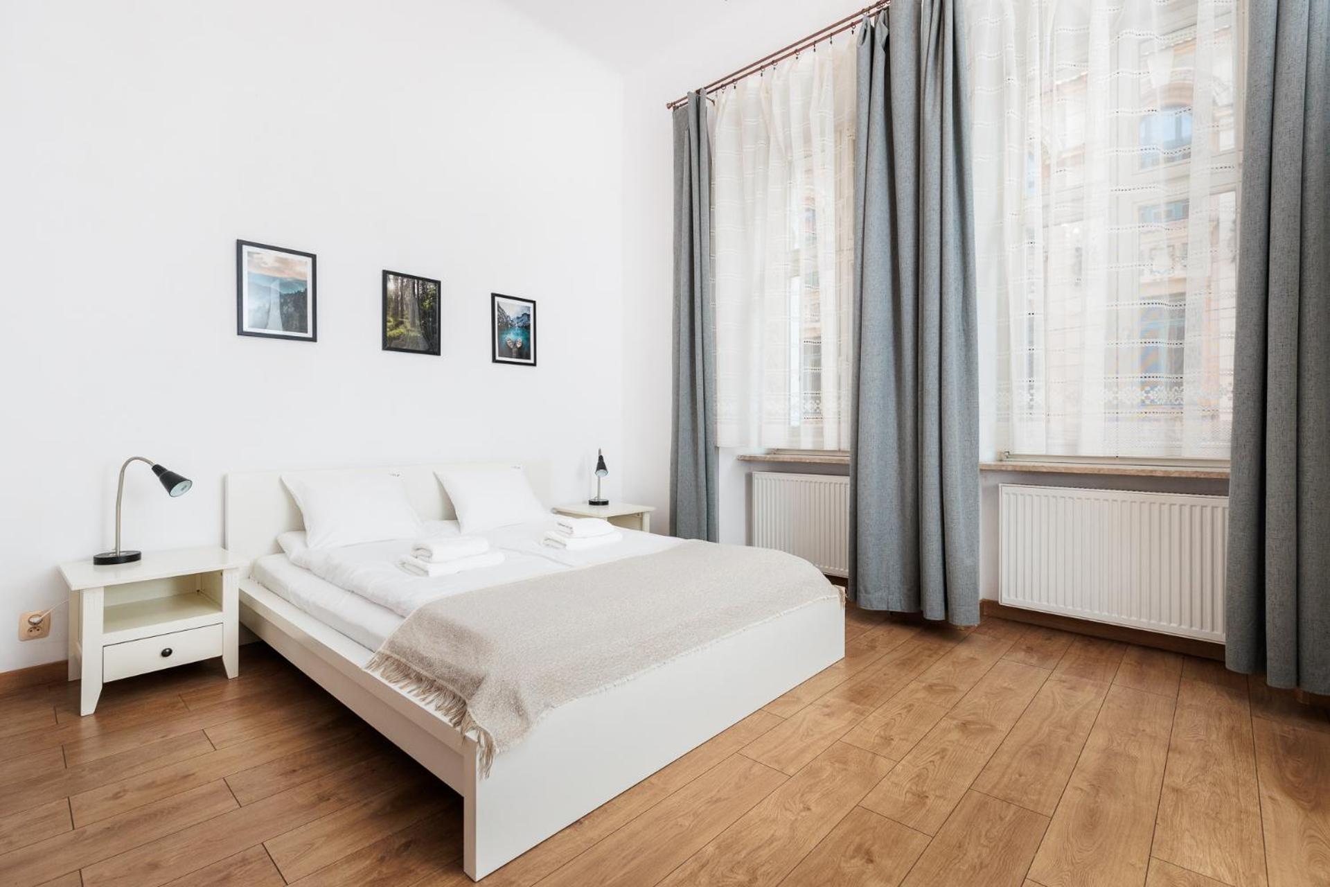 Charming Near The Main Market Square - By Upstairs