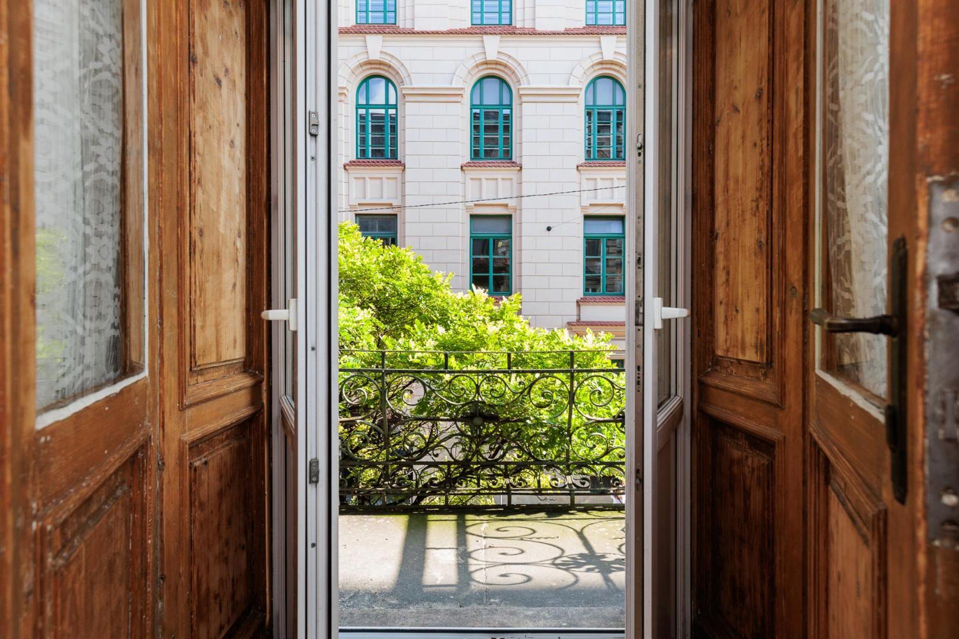 Charming Near The Main Market Square - By Upstairs *