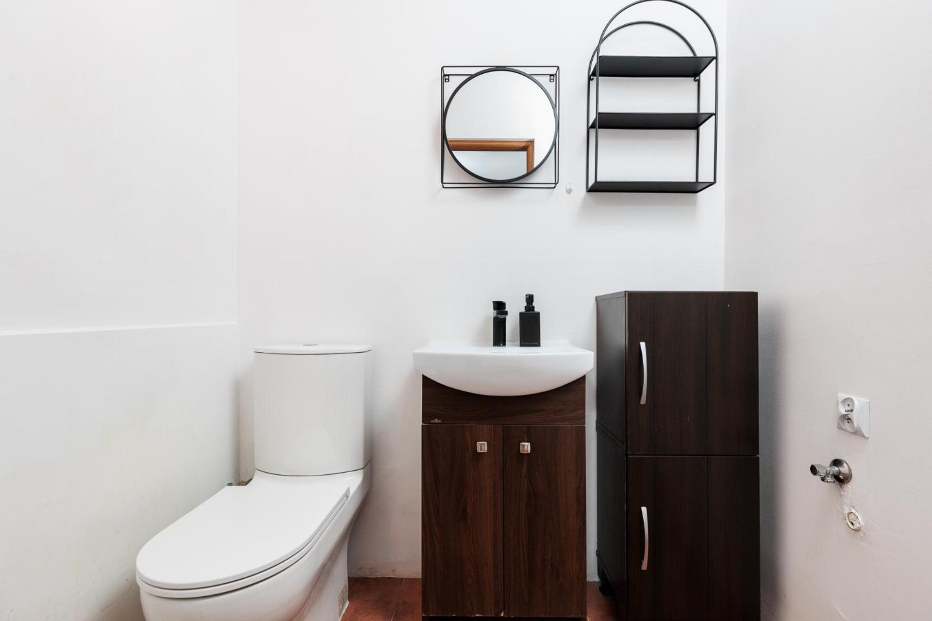 Charming Near The Main Market Square - By Upstairs Apartment